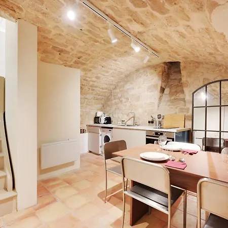 Triplex A Saint-germain-des-pres Apartment *