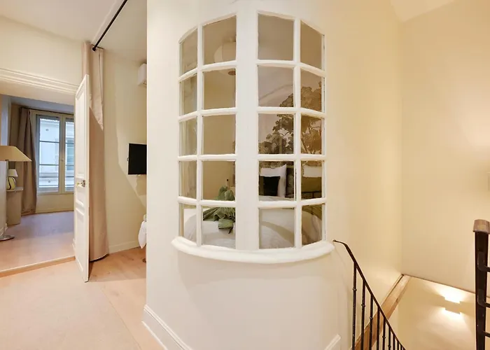 Apartament Triplex A Saint-germain-des-pres