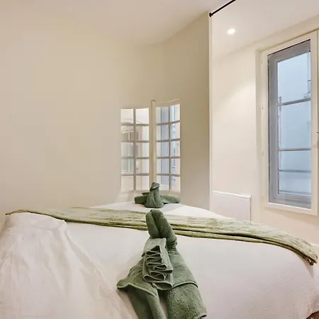 Triplex A Saint-germain-des-pres Apartament